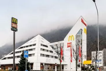 Отель Ibis Chur