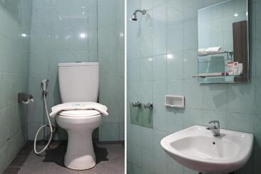 Mona Plaza Hotel By Oyo Rooms