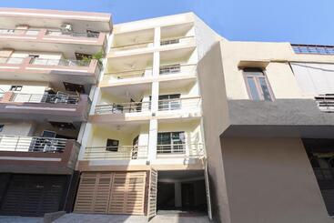 Hotelli Oyo 22394 Club Residency