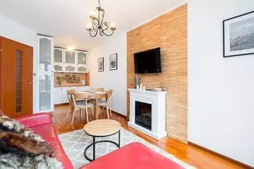 ツーリストアパートメント Apartament Folkowe Podgórze