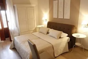 ベッドアンドブレックファースト Simonetta's Rooms