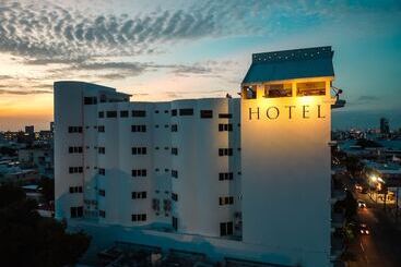 호텔 Maria Del Rocio