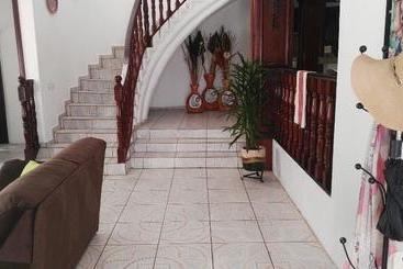 Lia Ajijic  Lakeside B&b