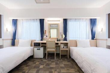 Otel Toyoko Inn Urawa Misono-eki Higashi-guchi