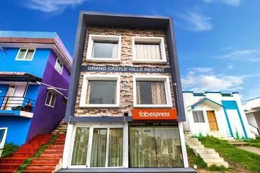 Hôtel Fabexpress Grand Castle Hill Resorts Ooty Lake 800m