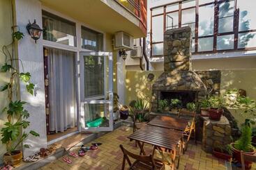 Bed and Breakfast Mini Hotel Mango