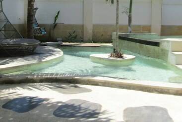 Nocleg ze śniadaniem The White Key Luxury Villas