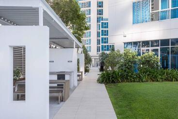 ツーリストアパートメント Holiday Holiday H Residences Apartments