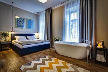 هتل آپارتمان Joyinn Apart