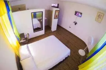Regi Hotel & Bar