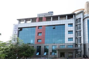 Capital O 16891 Klase Hotels