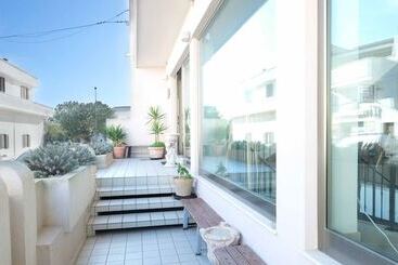 Bed and Breakfast Adua Art