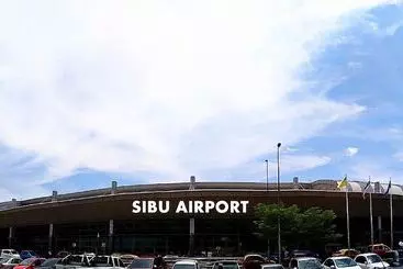 ツーリストアパートメント H Homestay Semi D 1000mbps Wifi, Astro & Private Parking