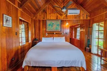 ホテル Palau Carolines Resort