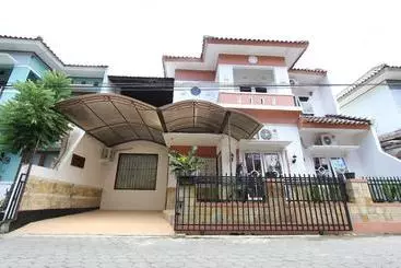 Apartamentos turísticos Gemilang Homestay