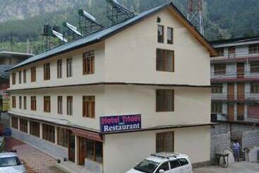 Hotel Tridev Manali
