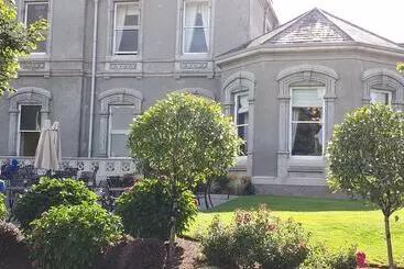 ツーリストアパートメント Faithlegg Lodge