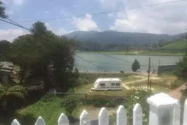 ペンション Yoho Green Lake View