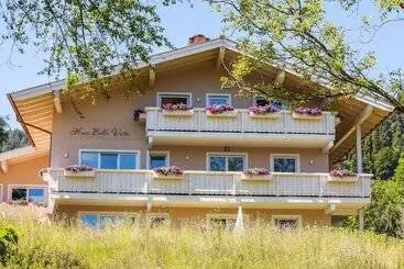 ツーリストアパートメント Haus Bella Vista