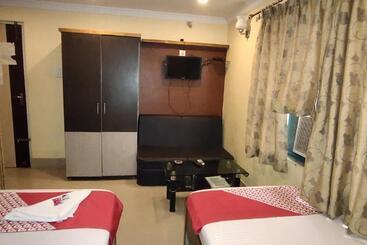 هتل Royal Residency