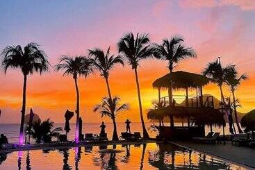 آپارتمان‌های توریست‌ها Studio Charmant A Fort De France Avec Vue Sur Jardin 38 M²