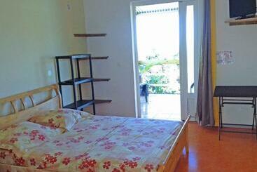 Пансион Gite Hotel La Caz Des Orangers