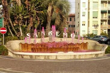 6 In Centro Guest House