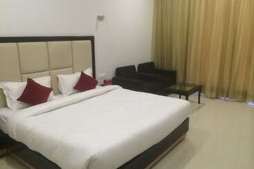 酒店 Chandra Grand