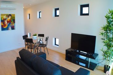 Royal Stays Apartments  Clarke St