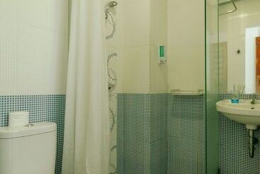 Otel Urbanest Inn House Tb Simatupang