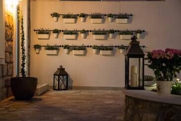 פנסיון Villa Diamond