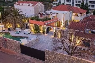 Majatalo Villa Diamond