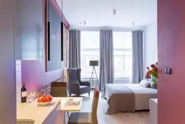 آپارتمان‌های توریست‌ها Cadena Gallery Apartments Witkacy