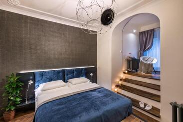 Apart Hotel Mooo By The Castle