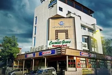 Hotel Collection O Santhome Residency Near Marina Beach