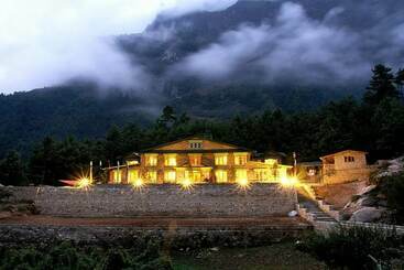 هتل Mountain Lodges Of Nepal, Monjo