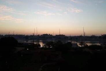 پانسیون Lotus Lis House