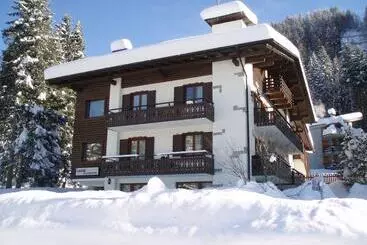 Hotelli Garnì Bucaneve Bellezza E Salute