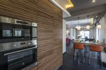 ツーリストアパートメント The Hill House