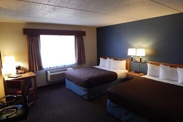 فندق Americinn By Wyndham Sturgeon Bay