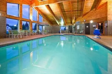 Hotel Americinn By Wyndham Two Harbors Near Lake Superior