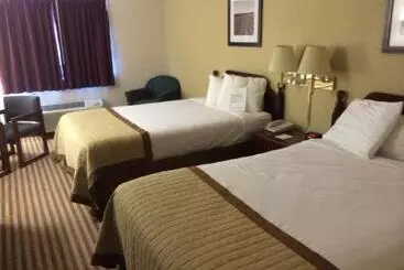 בית מלון כפרי Baymont By Wyndham Metropolis