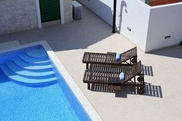 ツーリストアパートメント Corte Villas & Apartments   Ae1043