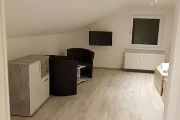 ツーリストアパートメント Boardinghouse Neu Wulmstorf