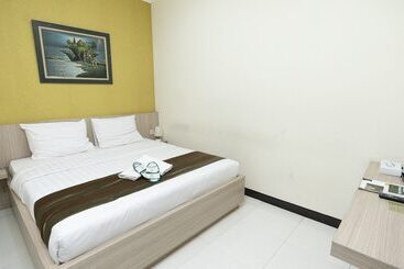Aleyra Hotel And Villa S Garut