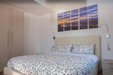 주택 Le Tre Lune Suites