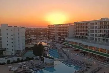 Chrysomare Beach Hotel & Resort