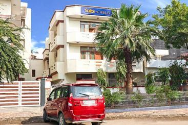 هتل Mascot Residency By Oyo Rooms