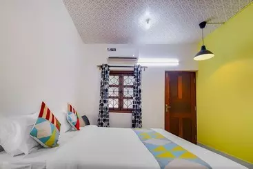 Turista apartmanok Oyo Home 23545 Design Studio Nagoa