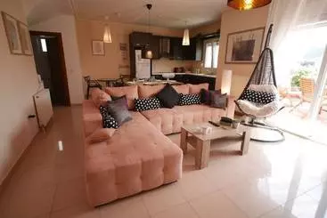 Turistihuoneistot Villa Kyriaki Summer Resort